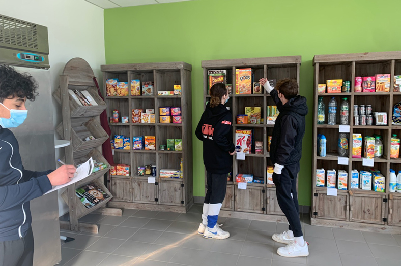 Pratique de l'accueil au magasin pédagogique