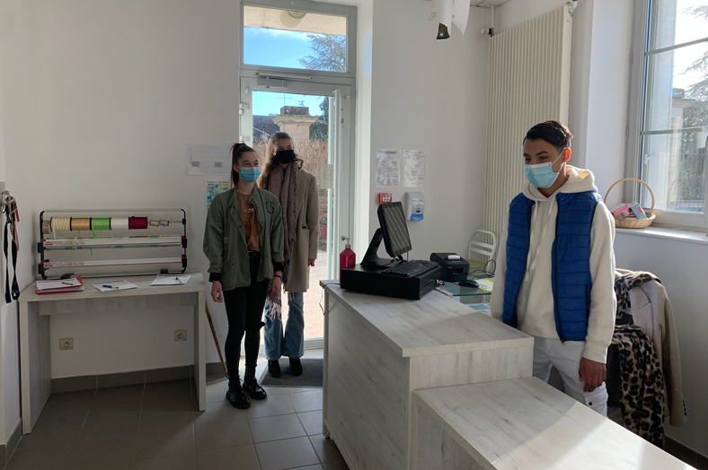 Pratique de l'accueil au magasin pédagogique