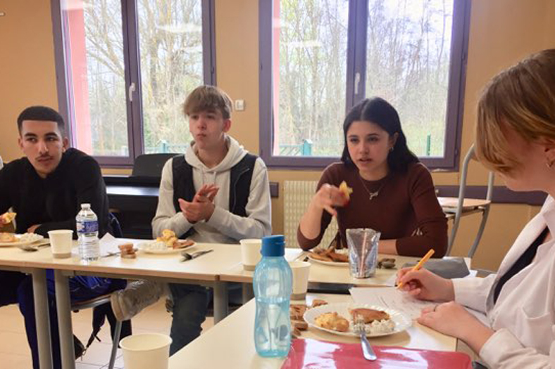 "Un déjeuner presque parfait" au Lycée